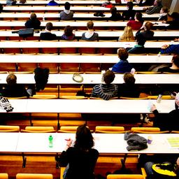 66 studenten moeten mastertitel inleveren door fout Open Universiteit Heerlen