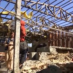 Video | Beelden na zelfmoordaanslag tonen ravage op school in Kaboel