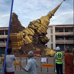 Video | Boeddhistische pagode in Thailand stort in na storm Noru