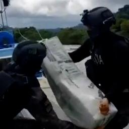 Video | 9,7 ton cocaïne onderschept door samenwerking Colombia met Nederland