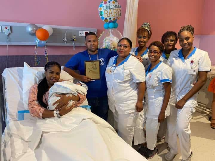 Jayvion is eerstgeboren baby van Curaçao Medical Center