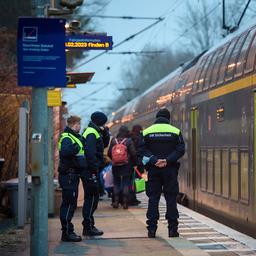 Dodelijke slachtoffers van mesaanval in Duitse trein waren twee tieners