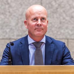 Oud-minister en -staatssecretaris Knops (CDA) vertrekt uit Tweede Kamer