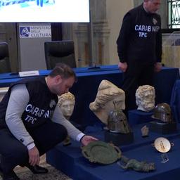 Video | VS geeft tientallen gestolen museumstukken terug aan Italië