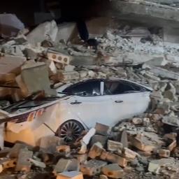 Video | Dodelijke aardbeving legt straten in Turkije en Syrië in puin