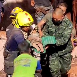 Video | Kind na bijna een dag gered uit Thaise put