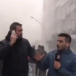Video | Turkse nieuwsploeg filmt tweede aardbeving tijdens liveverslag