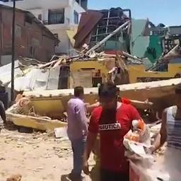 Video | Beelden tonen ravage na aardbeving in Ecuador