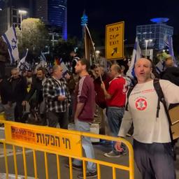 Video | Israëlische demonstranten blokkeren grootste snelweg Tel Aviv