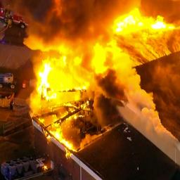 Video | Nieuwshelikopter filmt grote brand in Amerikaanse kerk