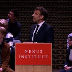 Video | Actievoerders verstoren toespraak Macron in Den Haag