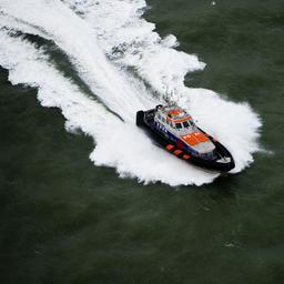 25 opvarenden gered van zeilschip dat dreigde te zinken bij Vlieland