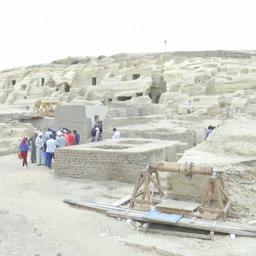 Video | Egypte toont eeuwenoude net ontdekte tombes en werkplaatsen