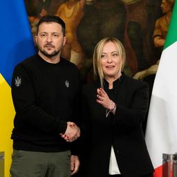 Italiaanse premier belooft Zelensky te steunen tot Oekraïne de oorlog wint