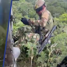 Video | Militairen zoeken in Colombia naar vermiste kinderen na crash