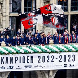 Video | Zo werd Feyenoord gehuldigd in Rotterdam
