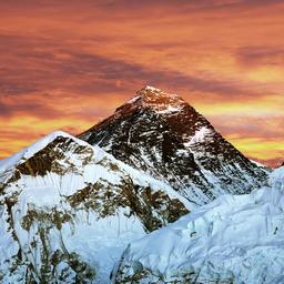 NU+ | 70 jaar na eerste klim zucht ‘afvalberg’ Everest onder massatoerisme