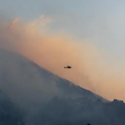 Grote bosbrand in toeristisch gebied Zwitserland: tweehonderd evacuaties
