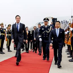 Rutte spreekt zich in Peking uit over NAVO-baan: ‘Ben oude vriend van China’