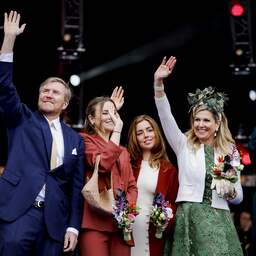 Live Koningsdag | Jarige Willem-Alexander bedankt Emmen: ‘Het kon minder’