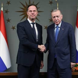 Rutte bezoekt ‘goede vriend’ Erdogan, maar nog geen steun als NAVO-leider