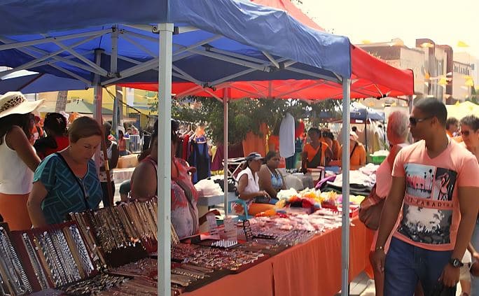Nieuwe maandelijks markt in Pietermaai
