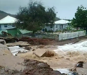 Code oranje voor Curaçao door zware regenval en onweer