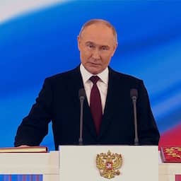 Video | Bekijk hoe Poetin opnieuw wordt beëdigd als president