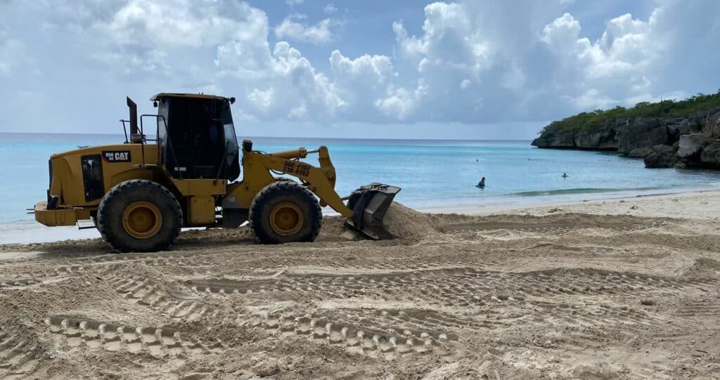 Herstelwerkzaamheden stranden Bandabou gaan verder
